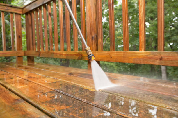 Best Playground Equipment Cleaning  in Williamsburg, VA